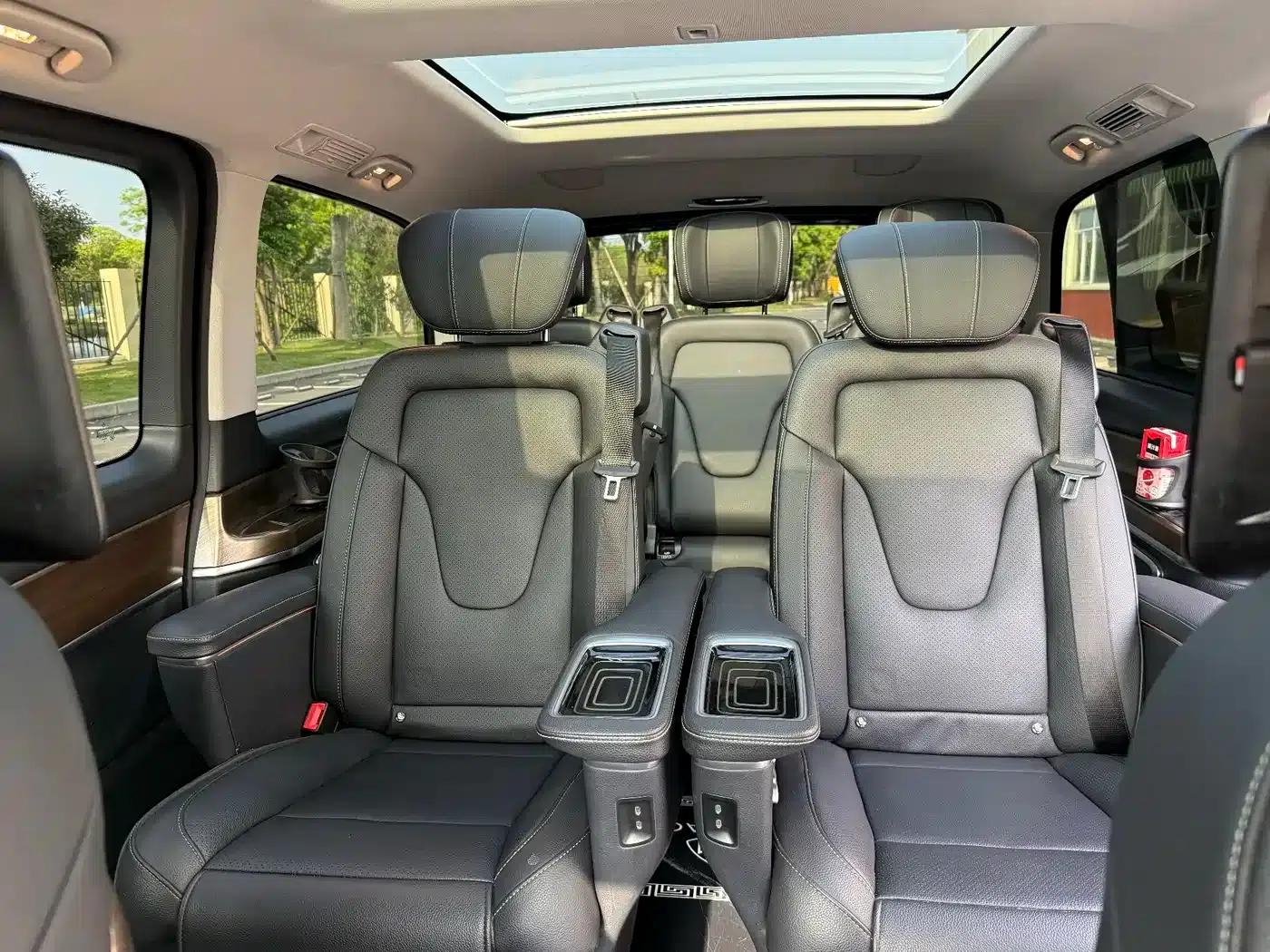 Mercedes-Benz V-Class 2022 V 260 Premium Edition — миниатюра 9