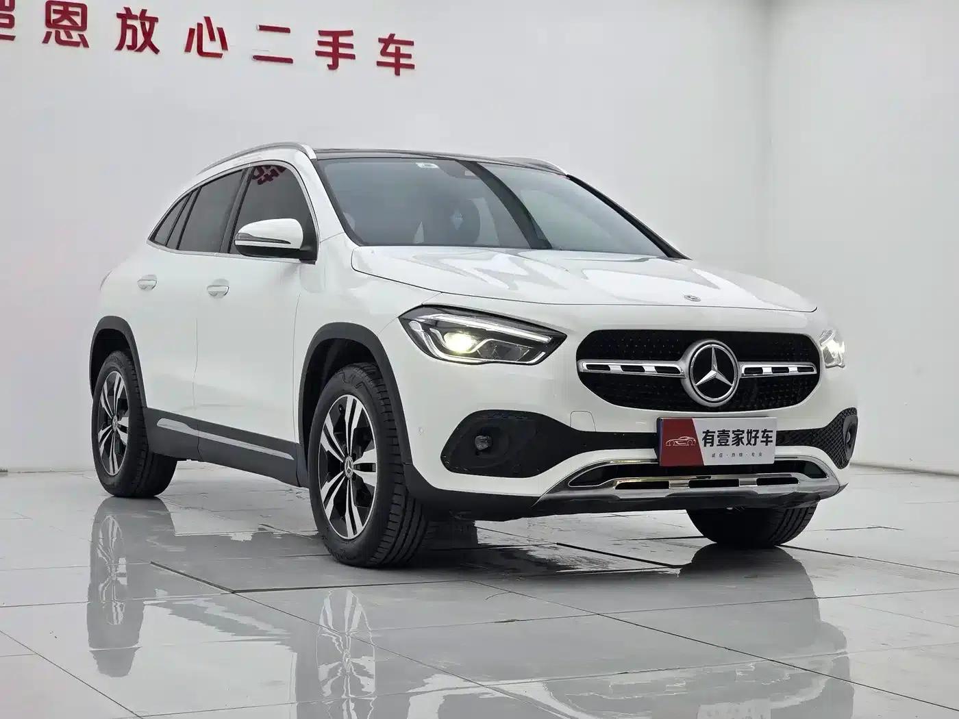 2022 Mercedes-Benz GLA 200 — миниатюра 3