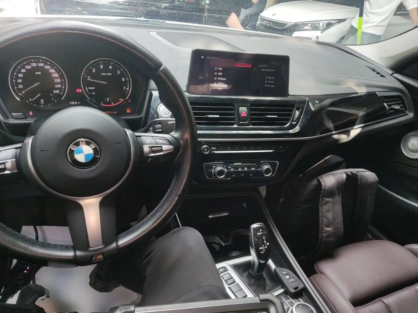BMW 1 Series 2021 125i M Sport Night Edition — миниатюра 13