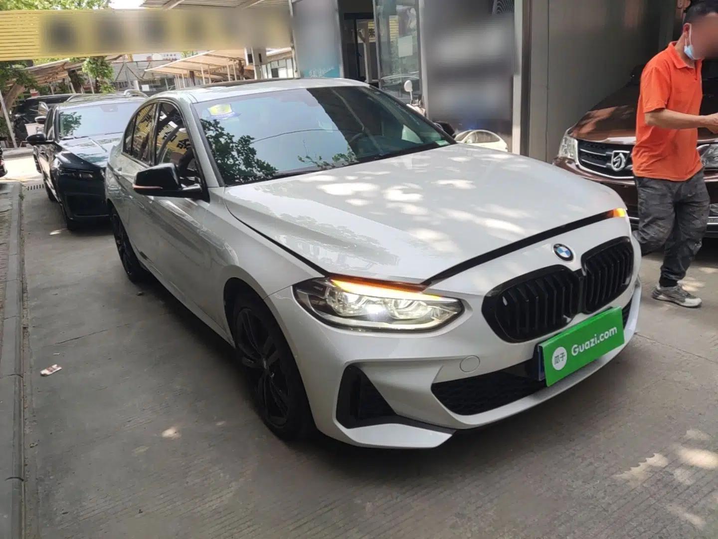 BMW 1 Series 2021 125i M Sport Night Edition — миниатюра 3
