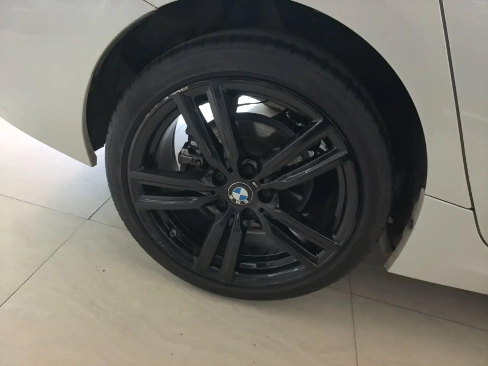 BMW 1 Series 2021 Restyled 125i M Sport Night Edition — миниатюра 10