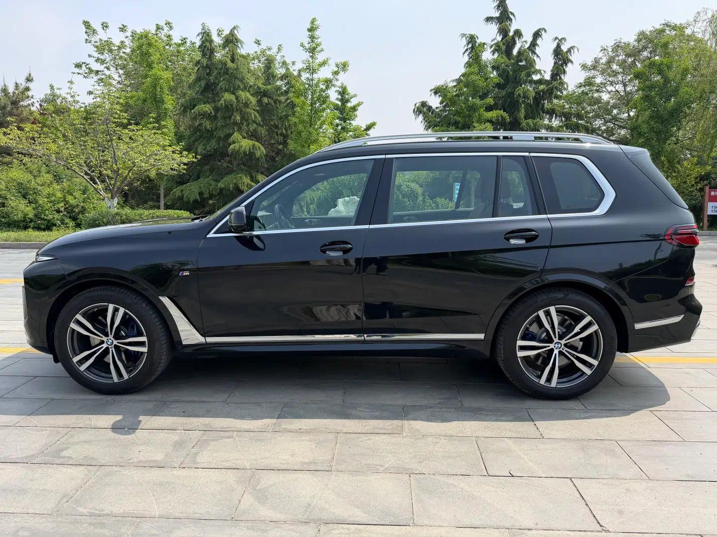 BMW X7 2024 xDrive40i Luxury M Sport Package — миниатюра 3
