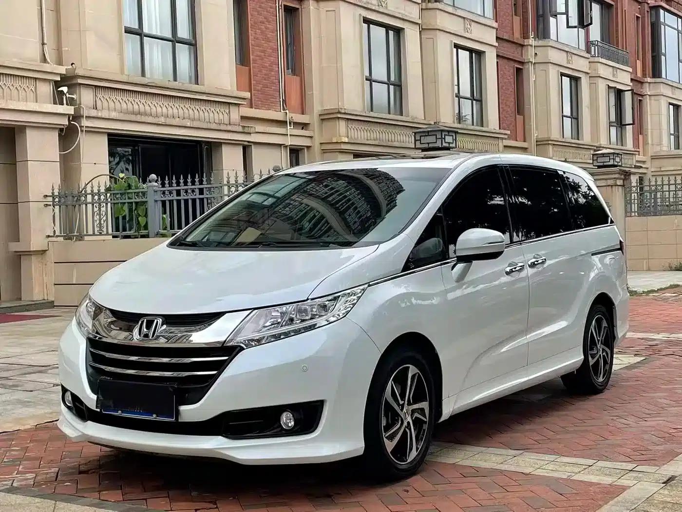 Odyssey 2017 2.4L Smart Edition — миниатюра 1