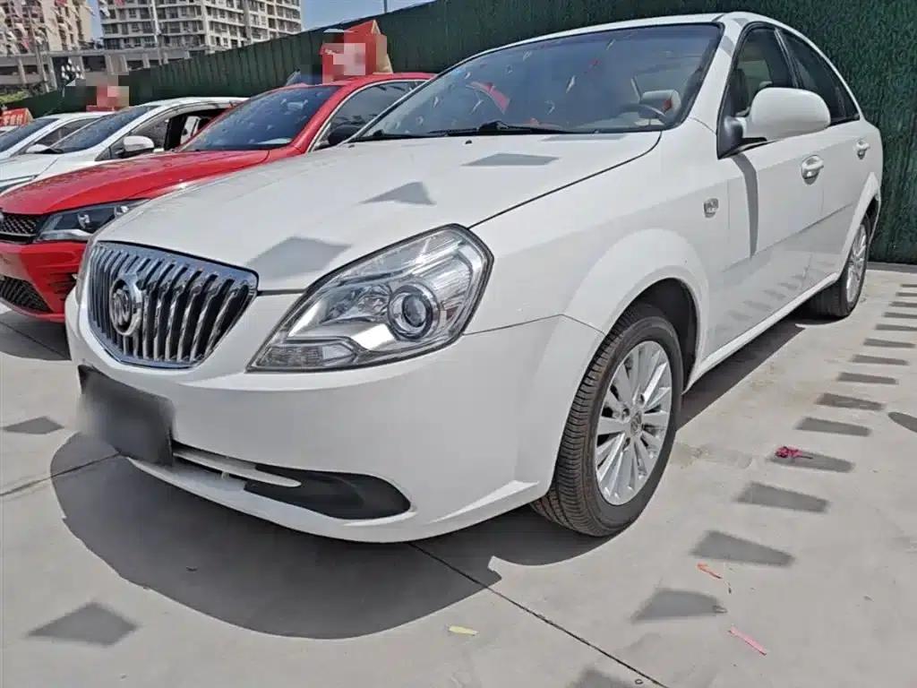 Buick Excelle 2015 1.5L Automatic Premium Edition — миниатюра 2