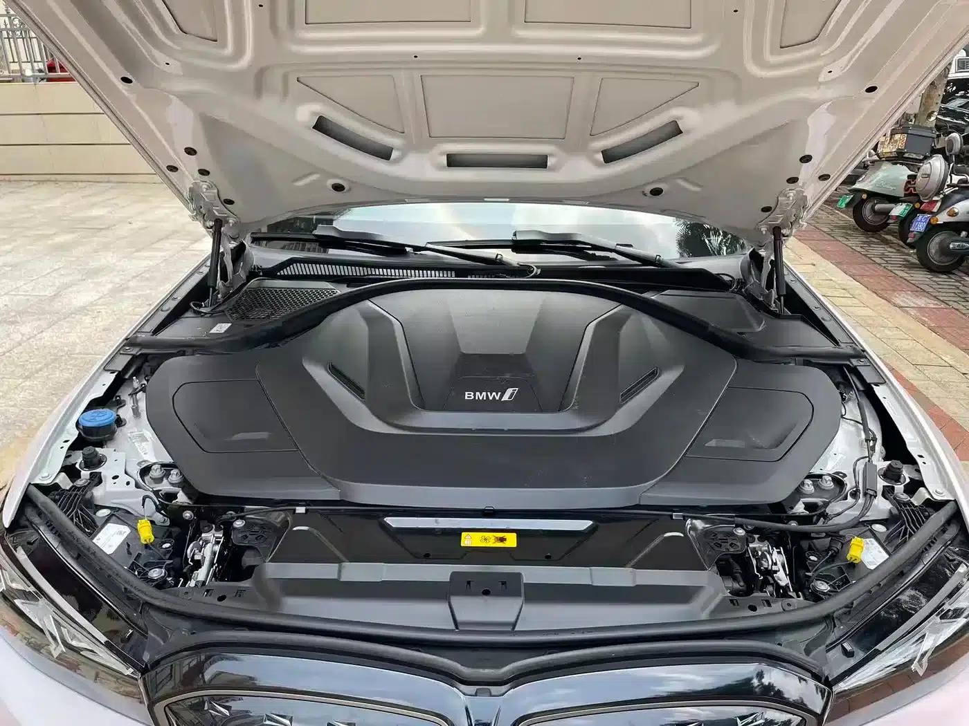 BMW i3 2022 eDrive 35L — миниатюра 12