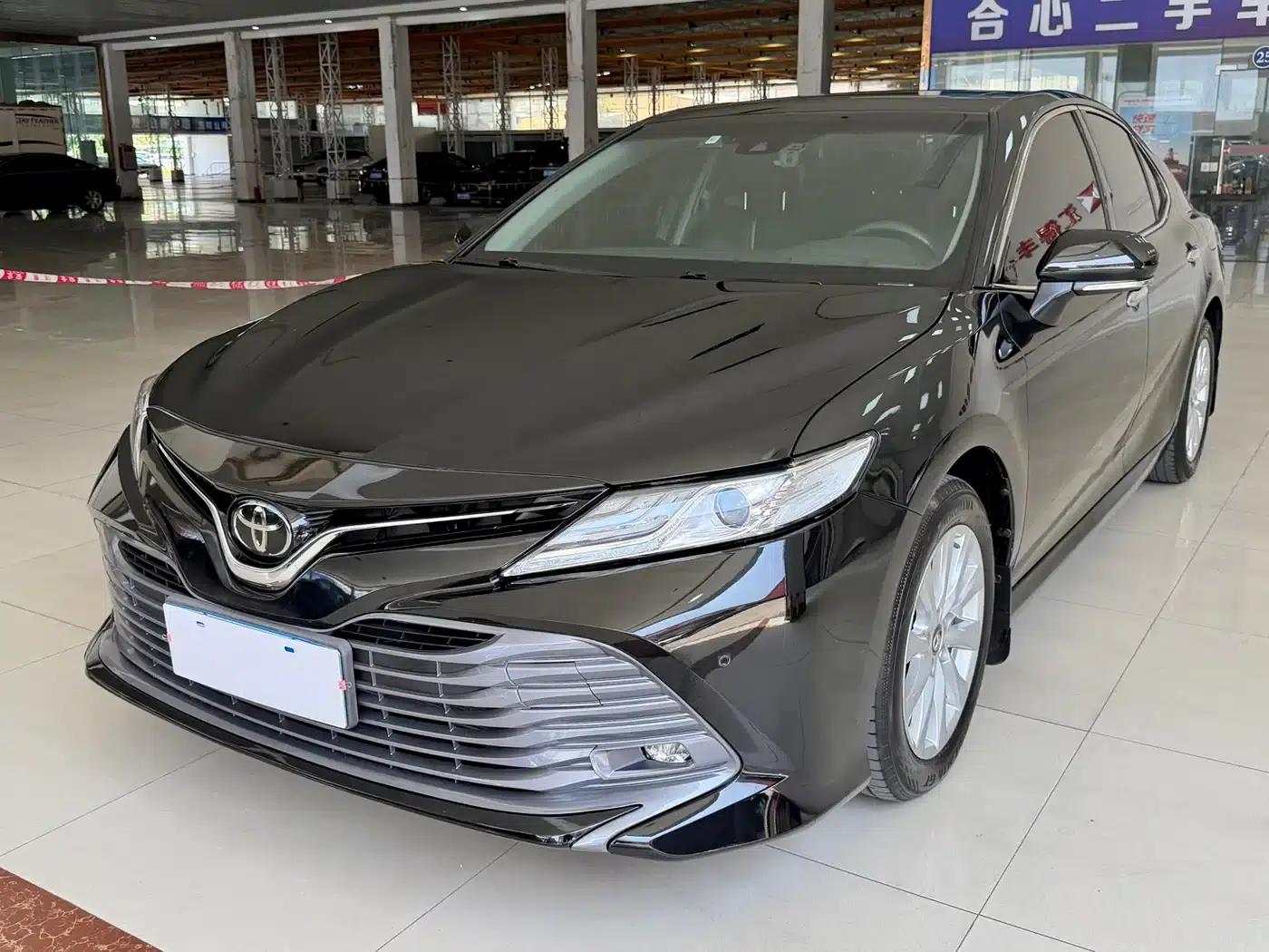 2021 Camry 2.0G Luxury Edition — миниатюра 1