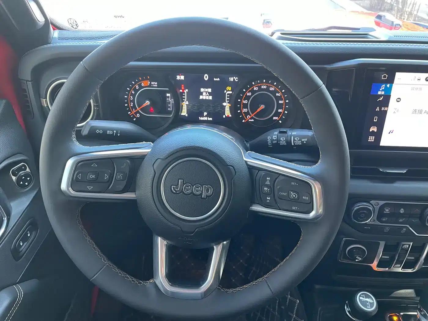 2024 Jeep Wrangler 2.0T Sahara 4-Door Edition — миниатюра 9