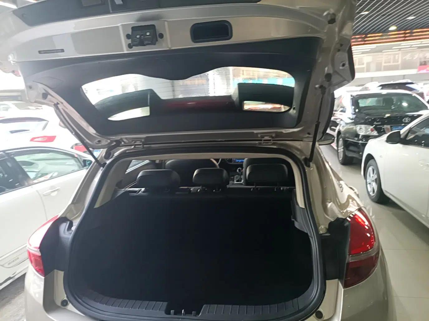 Geely Auto Emgrand GS 2016 Sport Edition 1.3T Automatic LingShang Model — миниатюра 21