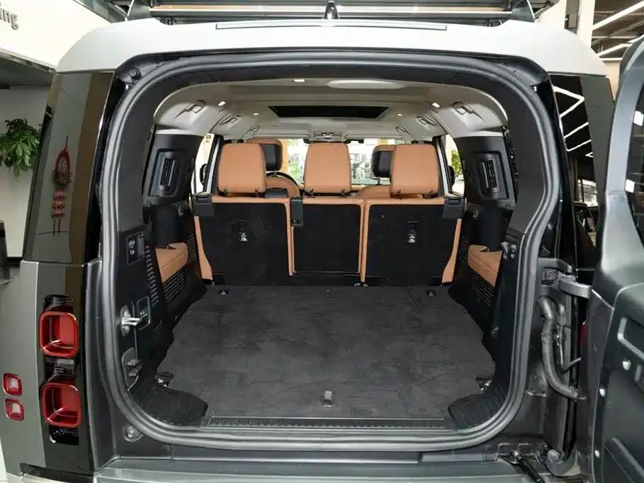 2023 Land Rover Defender 130 3.0T P400 HSE — миниатюра 7