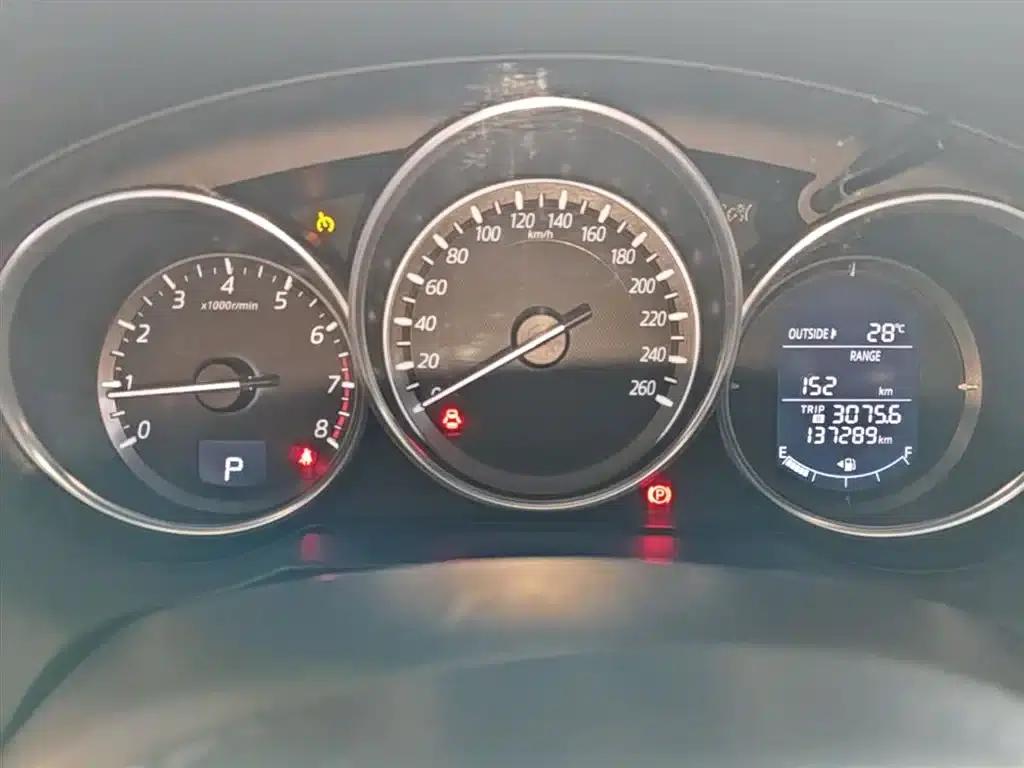 Mazda6 Atenza 2017 2.0L Blue Sky Luxury Edition — миниатюра 12