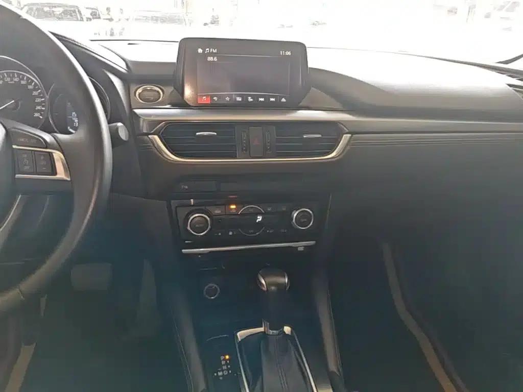 Mazda6 Atenza 2017 2.0L Blue Sky Luxury Edition — миниатюра 13
