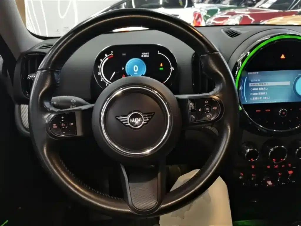 2022 MINI COUNTRYMAN 1.5T COOPER ALL4 — миниатюра 11