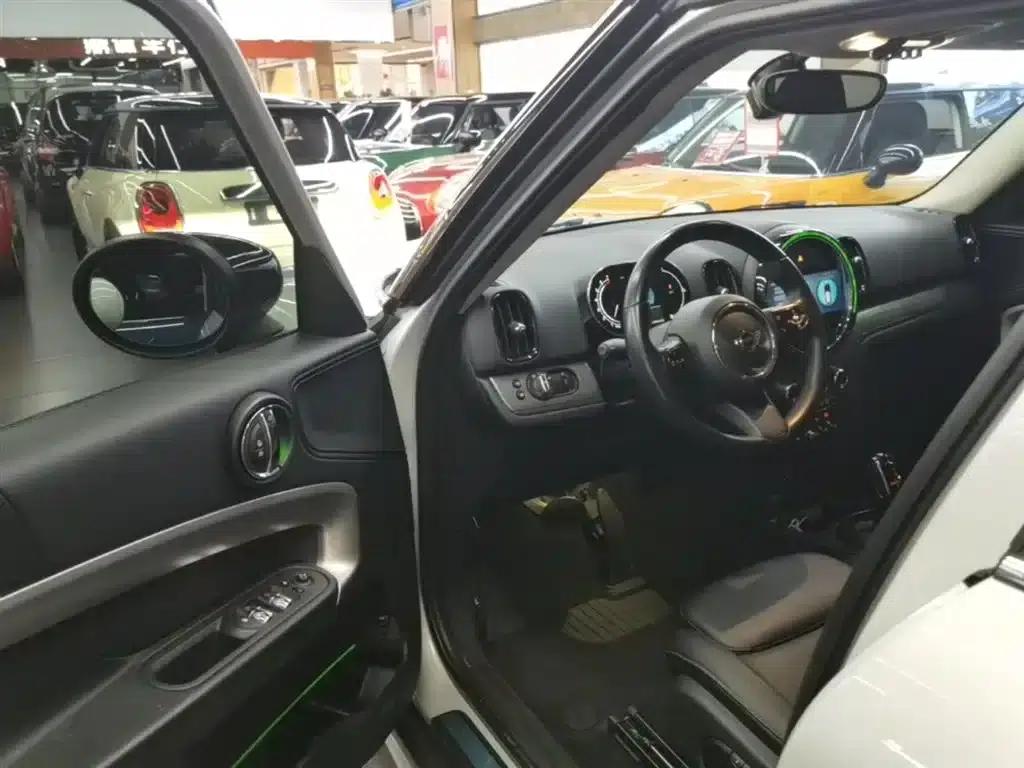 2022 MINI COUNTRYMAN 1.5T COOPER ALL4 — миниатюра 16