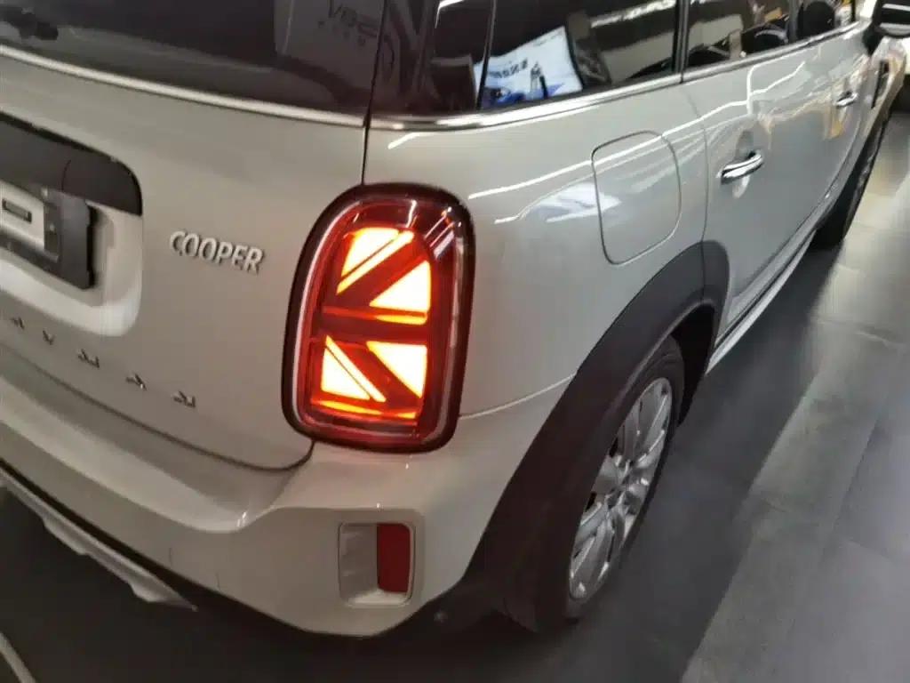 2022 MINI COUNTRYMAN 1.5T COOPER ALL4 — миниатюра 8