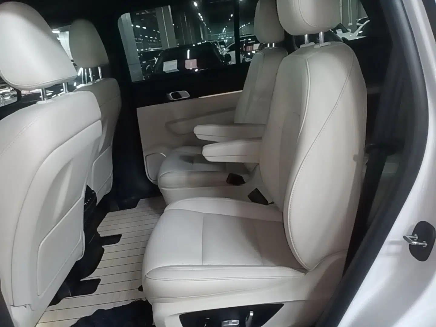 Li Auto ONE 2021 Extended-Range 6-Seater Version — миниатюра 20