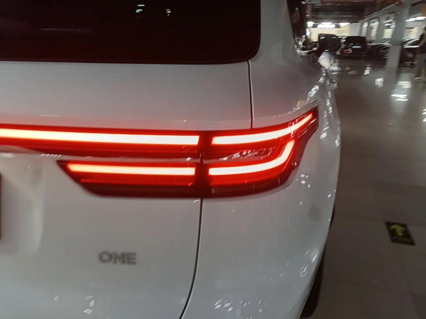Li Auto ONE 2021 Extended-Range 6-Seater Version — миниатюра 7