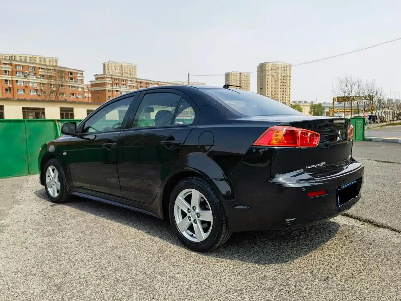 Lancer EX 2011 Luxury Edition 1.8L CVT Limited Edition — миниатюра 6
