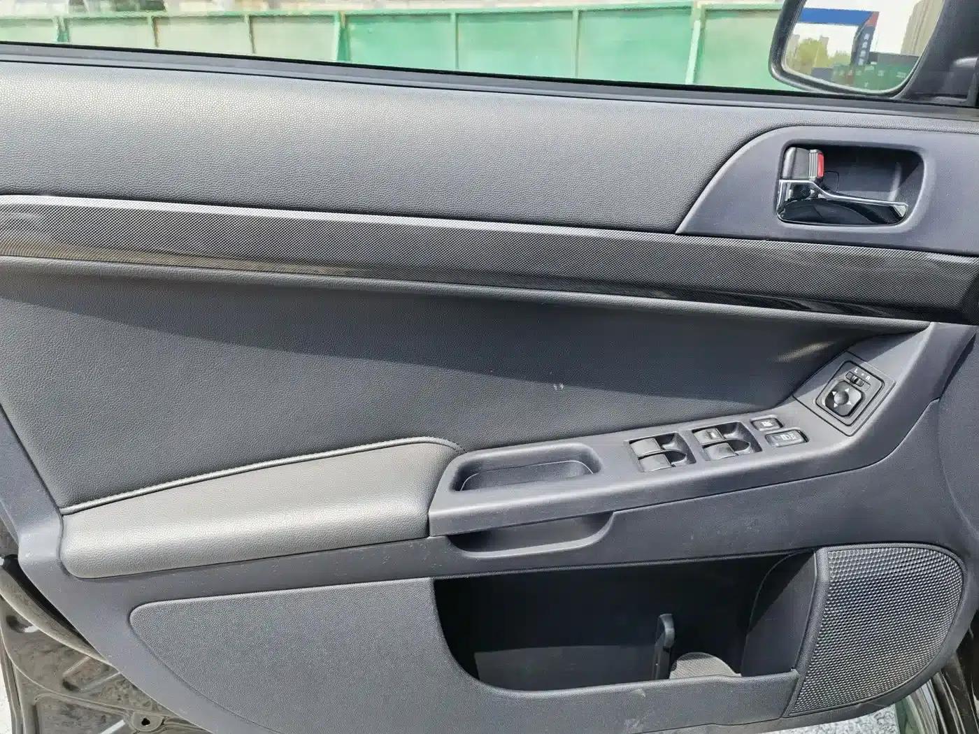 Lancer EX 2011 Luxury Edition 1.8L CVT Limited Edition — миниатюра 9