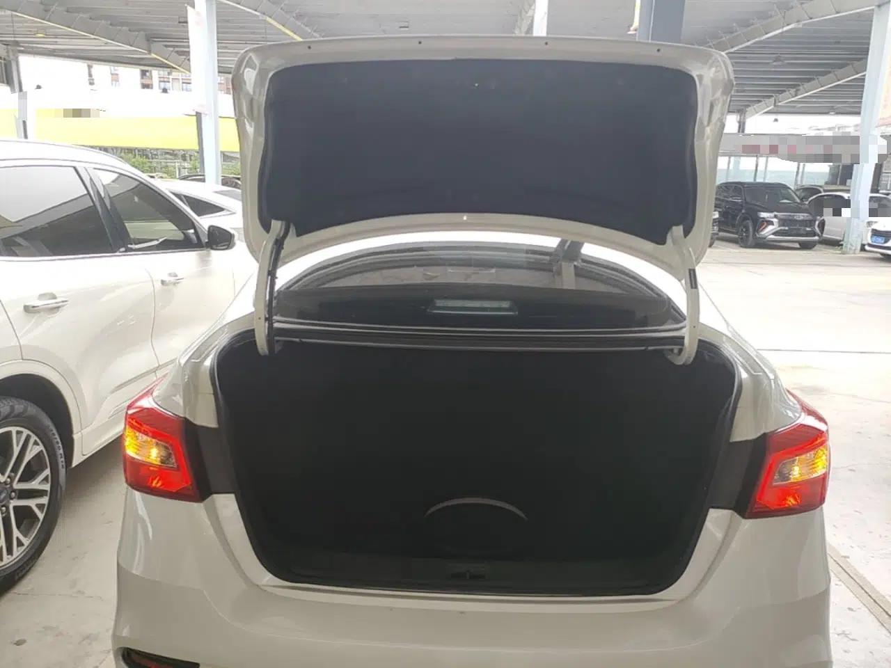 Nissan Sylphy 2021 Classic 1.6XE CVT Comfort Edition — миниатюра 22