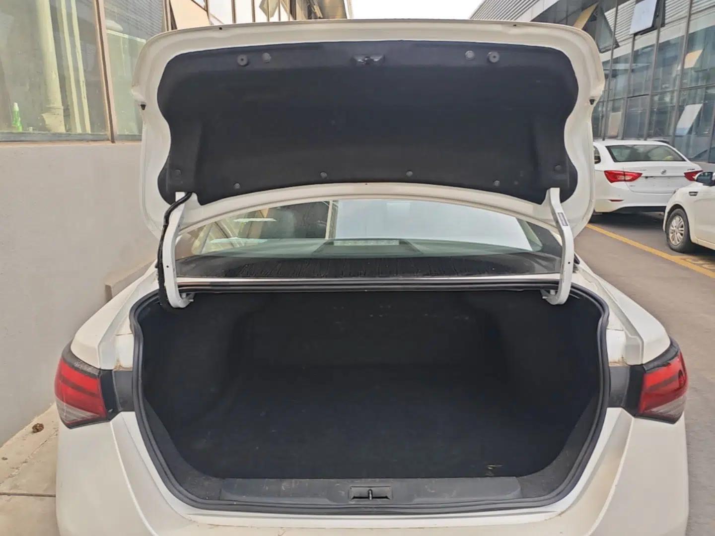 Nissan Sylphy 2023 1.6L CVT Enjoyment Edition — миниатюра 22