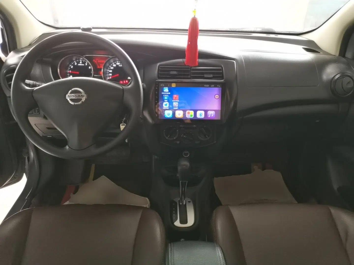 Nissan Livina 2015 1.6XE CVT Comfort Edition — миниатюра 13