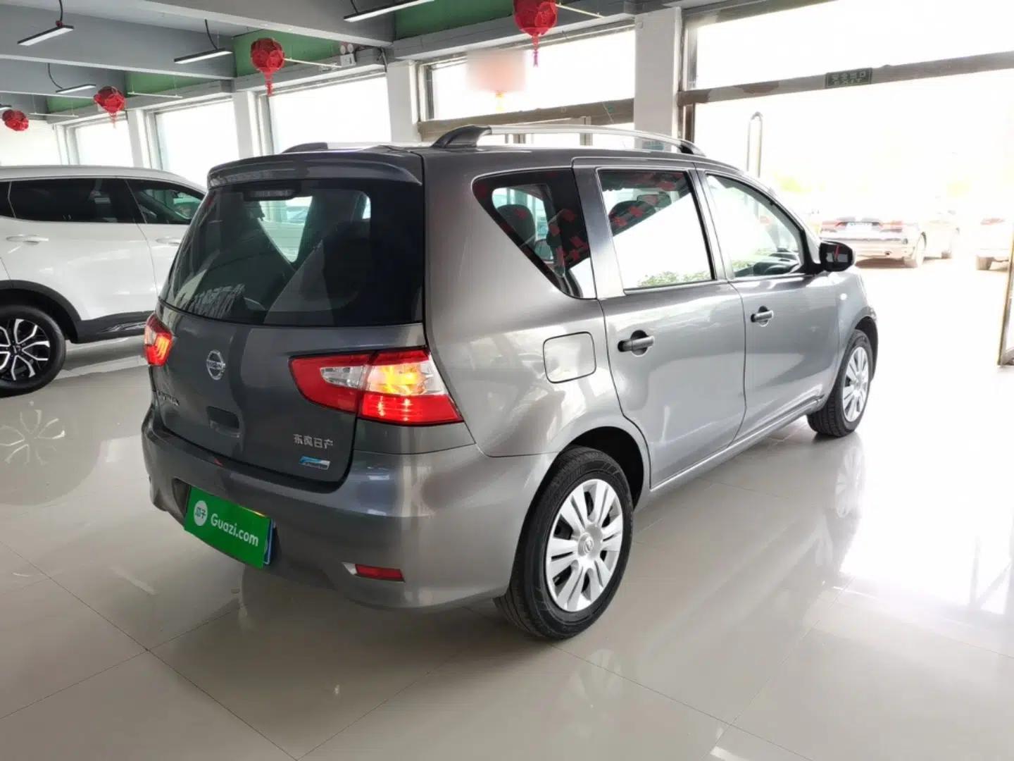Nissan Livina 2015 1.6XE CVT Comfort Edition — миниатюра 6