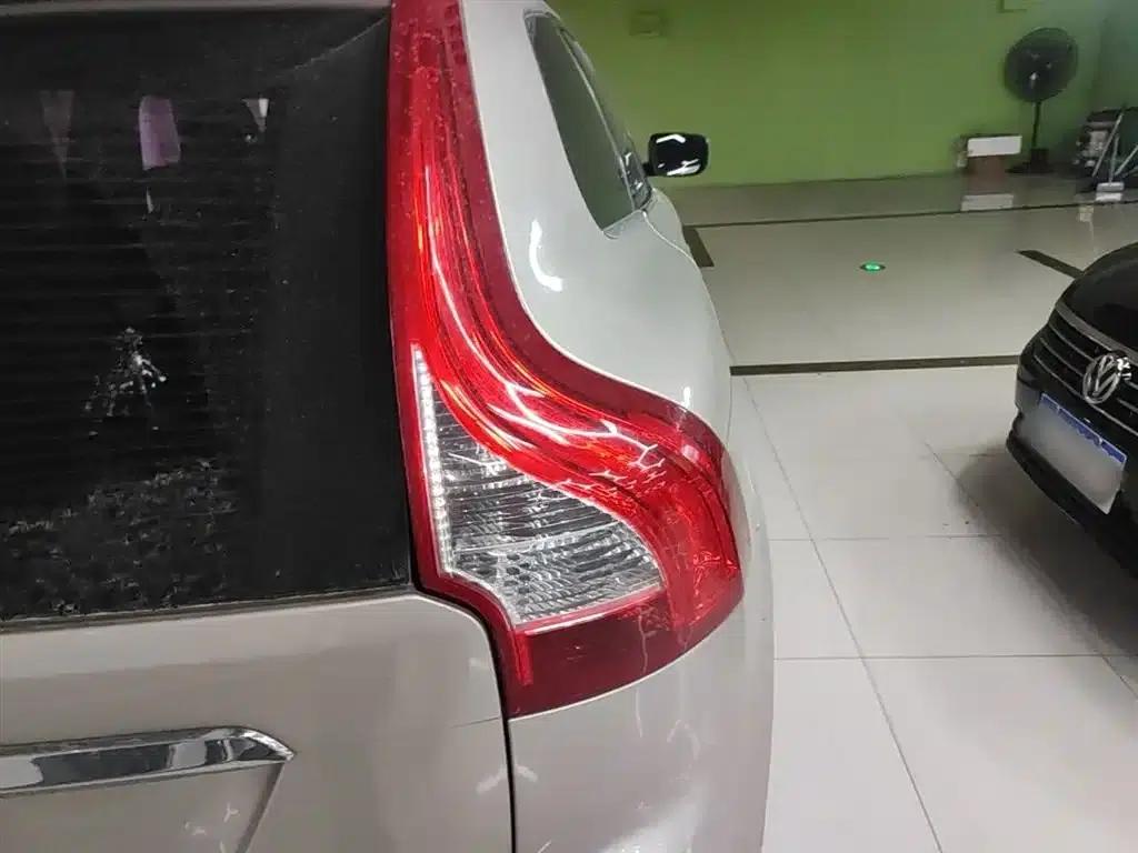 2017 Volvo XC60 T5 AWD Smart Edition — миниатюра 8