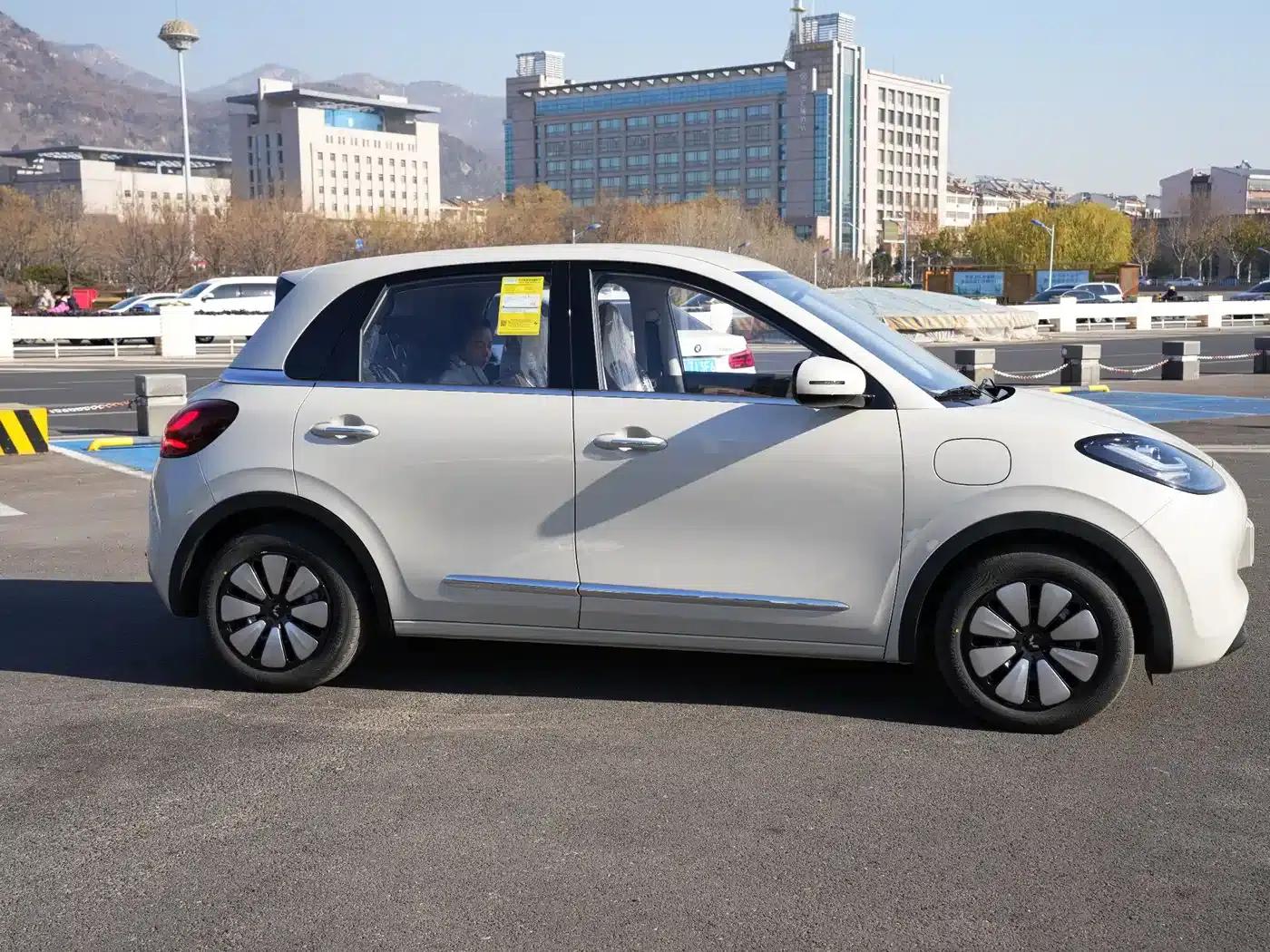Wuling Bingo 2024 Model, 333km Range, Enjoy Edition — миниатюра 4