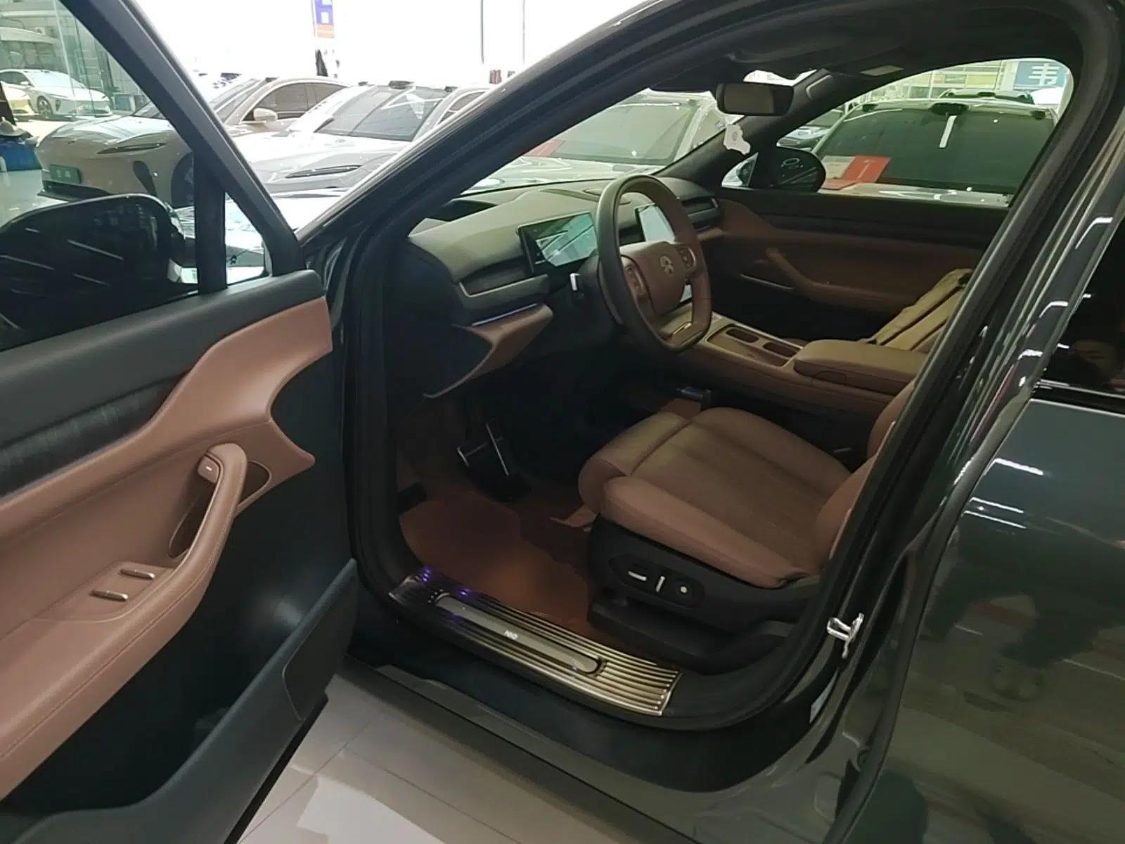 Nio ES8 2023 75 kWh — миниатюра 19