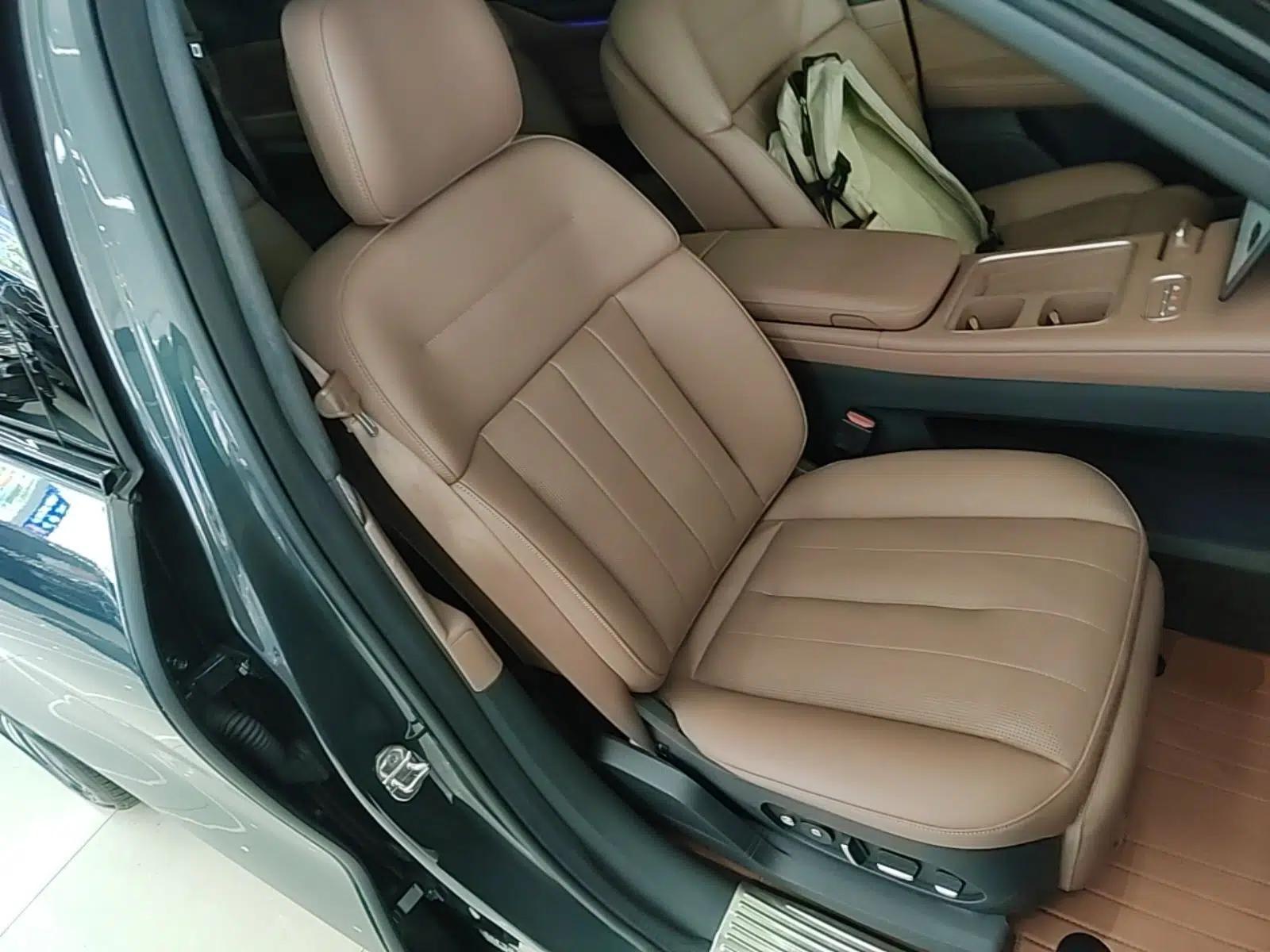 Nio ES8 2023 75 kWh — миниатюра 23