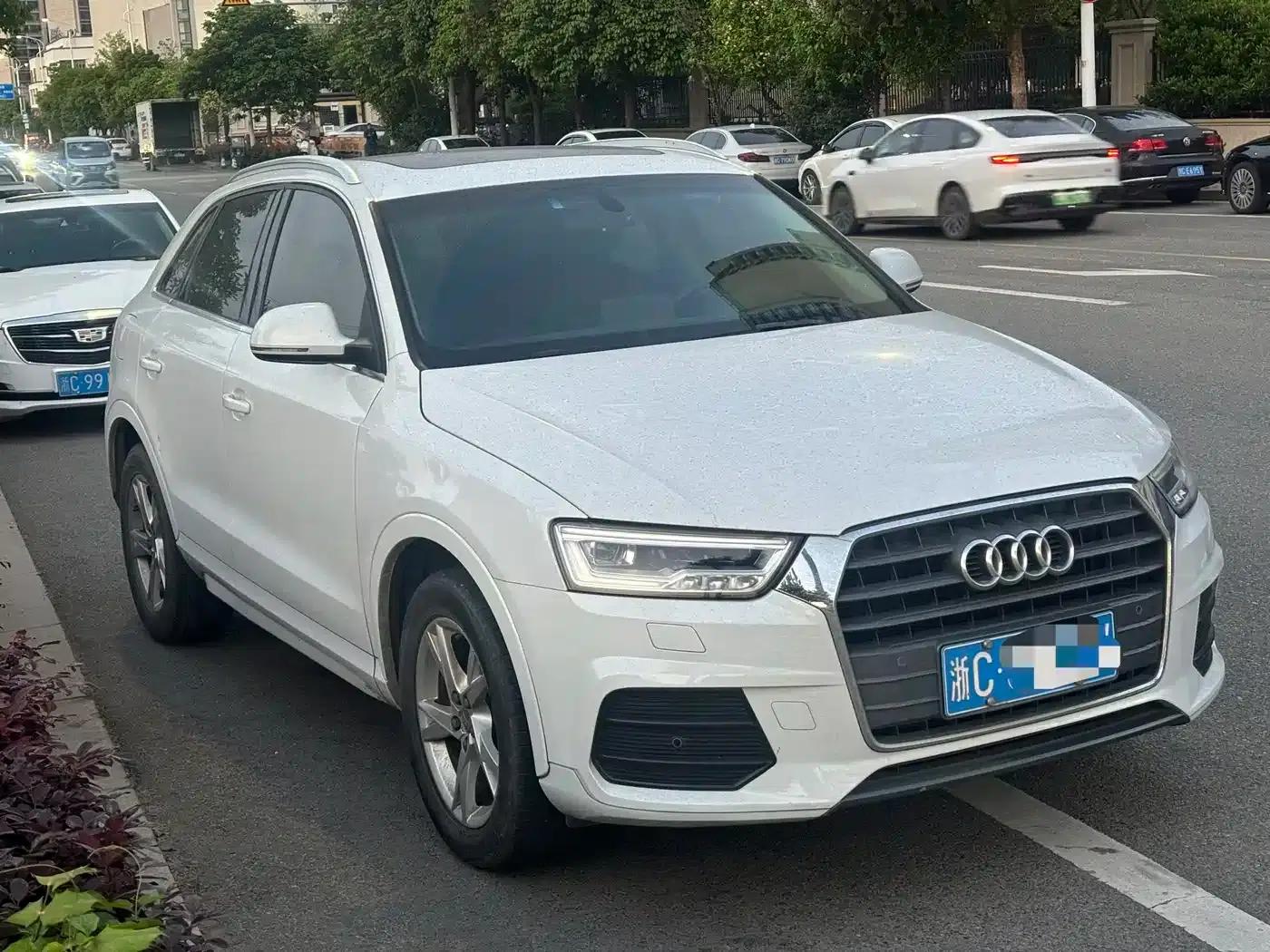Audi Q3 2018 30th Anniversary Edition 30 TFSI Fashion Model — миниатюра 3