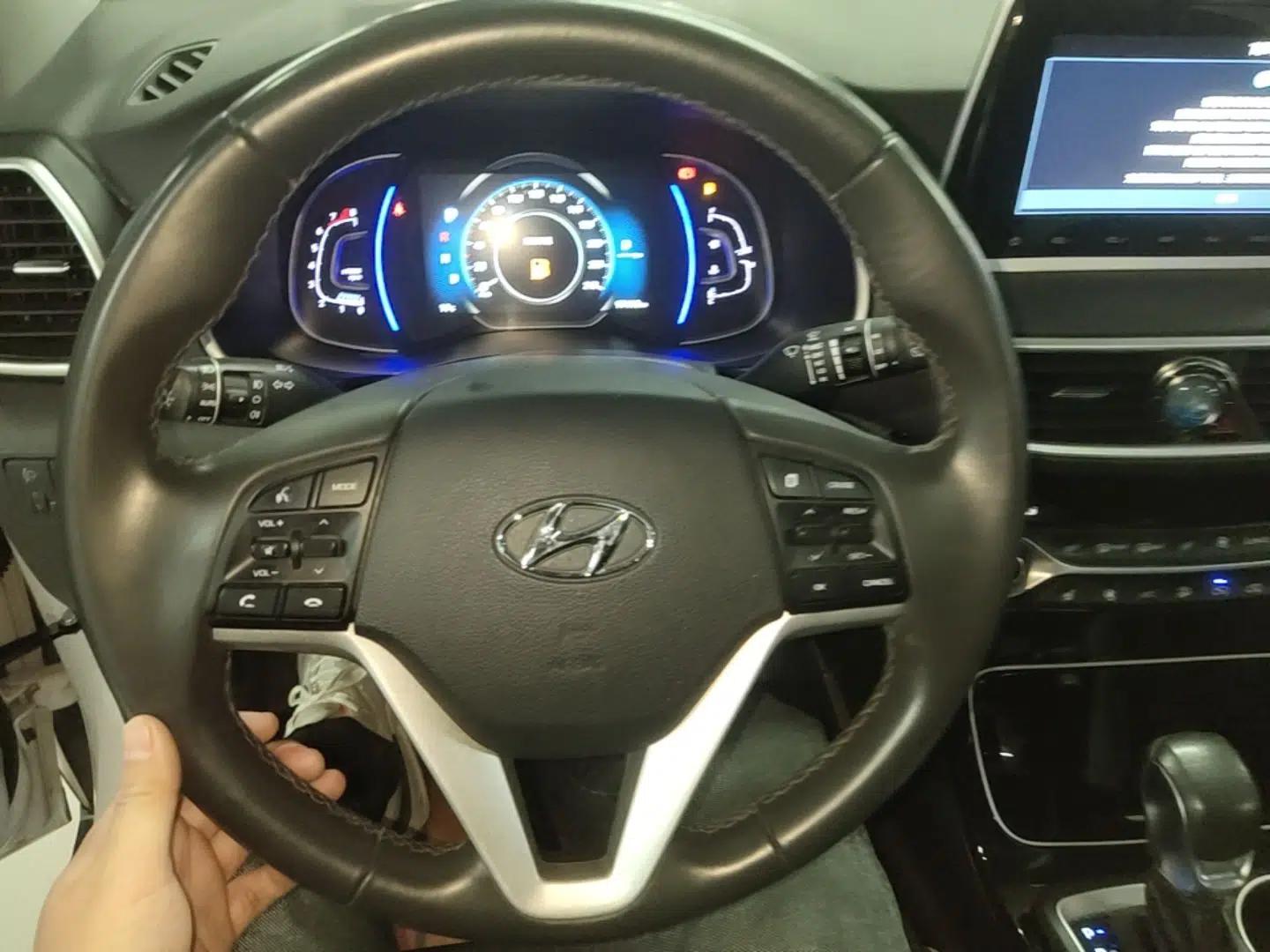 Hyundai Tucson 2020 280TGDi Two-Wheel-Drive GLS Smart Connectivity Version China VI Standard — миниатюра 14