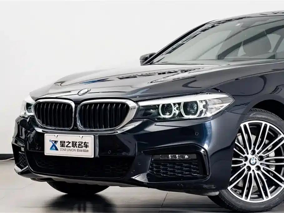 2019 BMW 5 Series 530Li Leading Edition M Sport Package — миниатюра 3