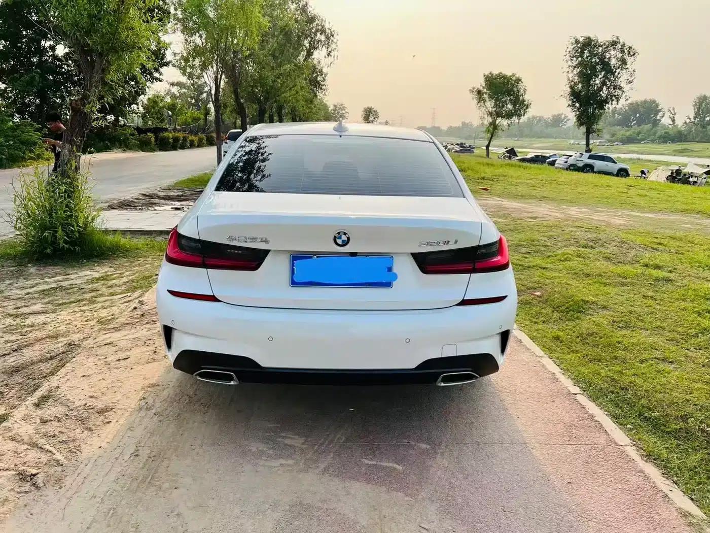 2021 BMW 3 Series 320Li M Sport Package — миниатюра 10
