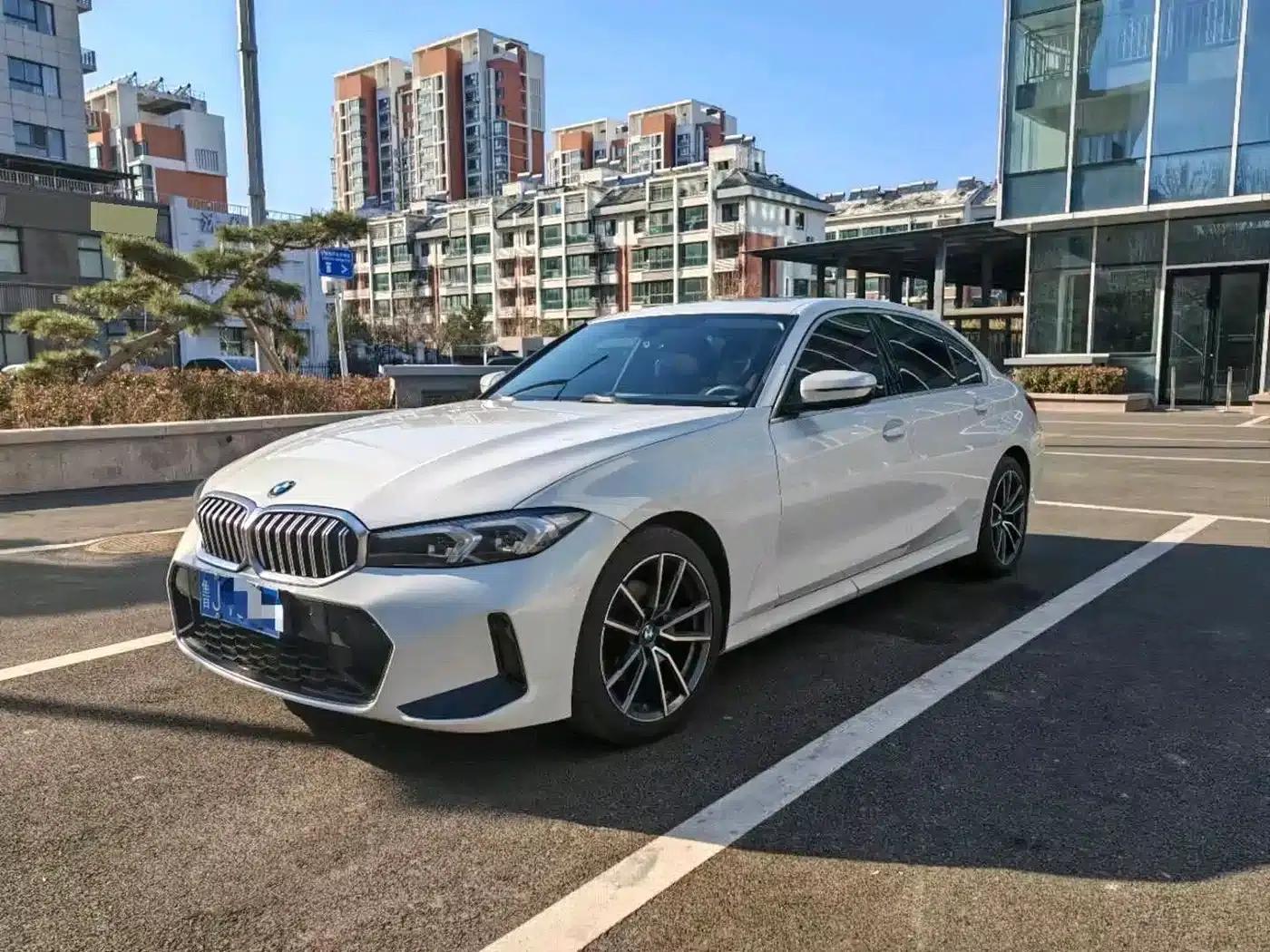 2023 BMW 3 Series 320Li M Sport Package — миниатюра 1