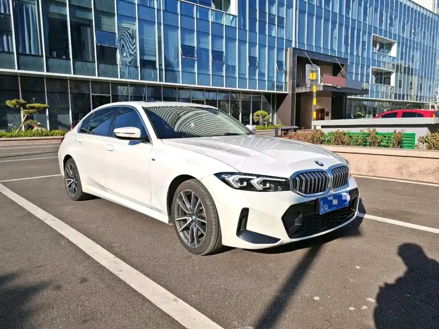 2023 BMW 3 Series 320Li M Sport Package — миниатюра 3