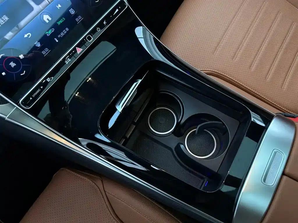 2023 Mercedes-Benz GLC 260 L 4MATIC Dynamic 7-seater — миниатюра 13