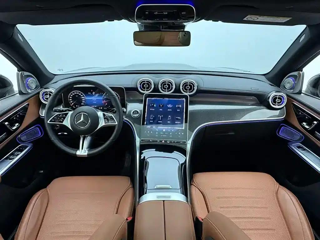 2023 Mercedes-Benz GLC 260 L 4MATIC Dynamic 7-seater — миниатюра 17