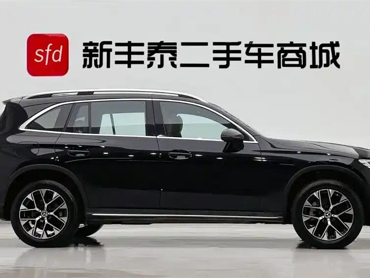 2023 Mercedes-Benz GLC 260 L 4MATIC Dynamic 7-seater — миниатюра 3