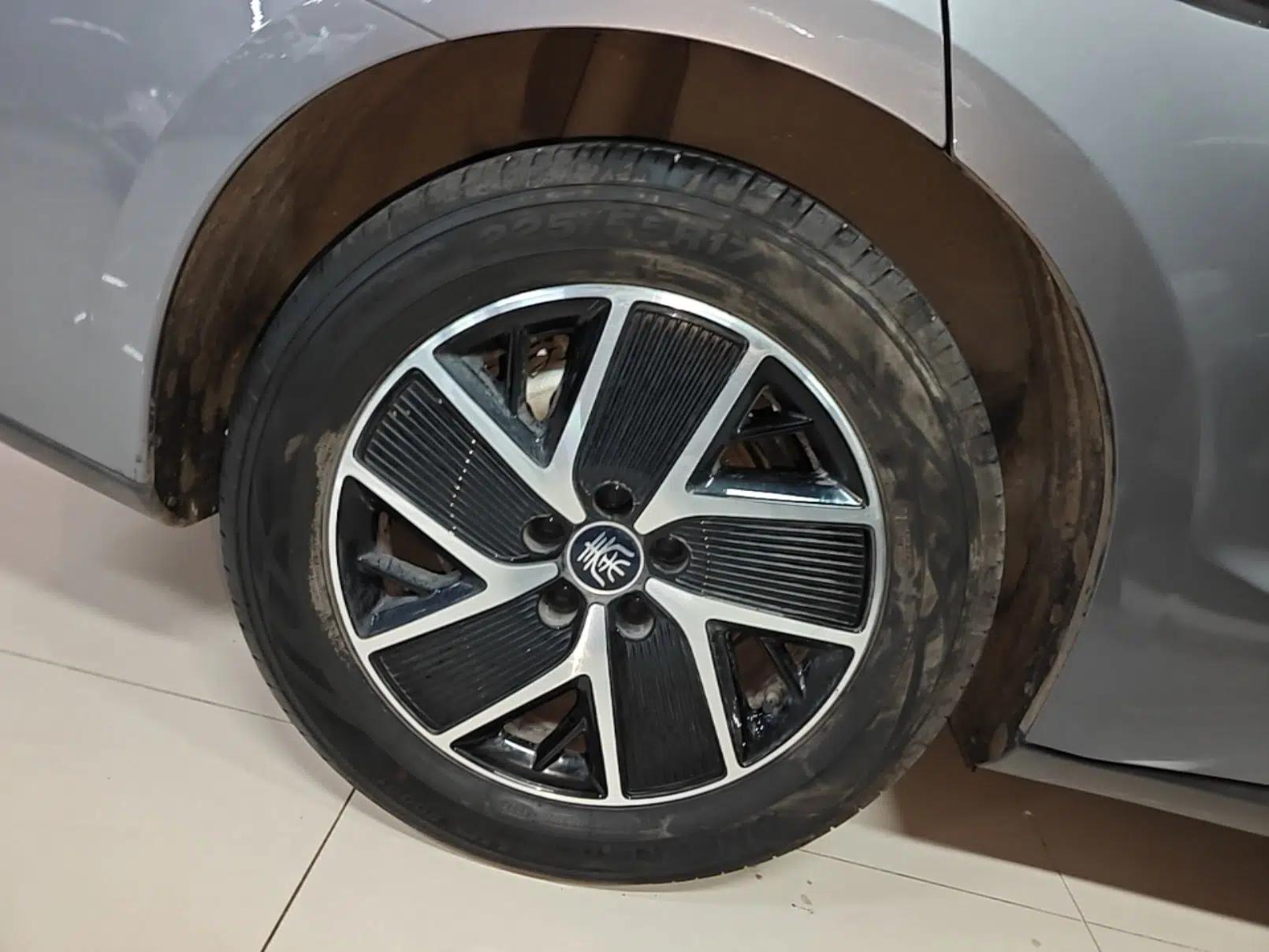 BYD Qin L 2024 DM-i 120KM Leading Model — миниатюра 10