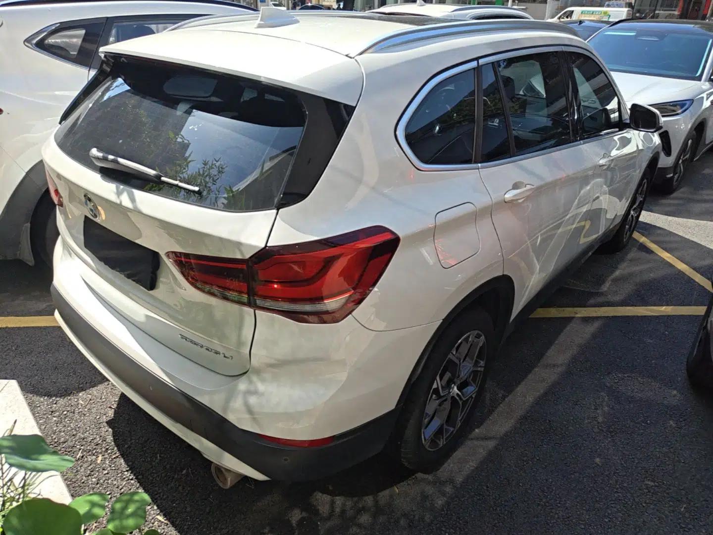 BMW X1 2021 Restyled sDrive25Li Leading Edition — миниатюра 6