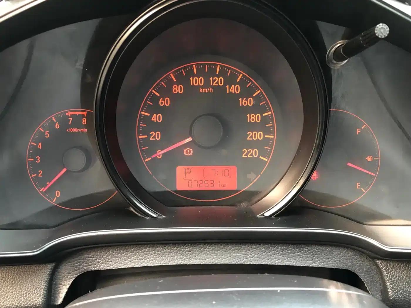 Honda Fit 2018 1.5L CVT Comfort Edition — миниатюра 11