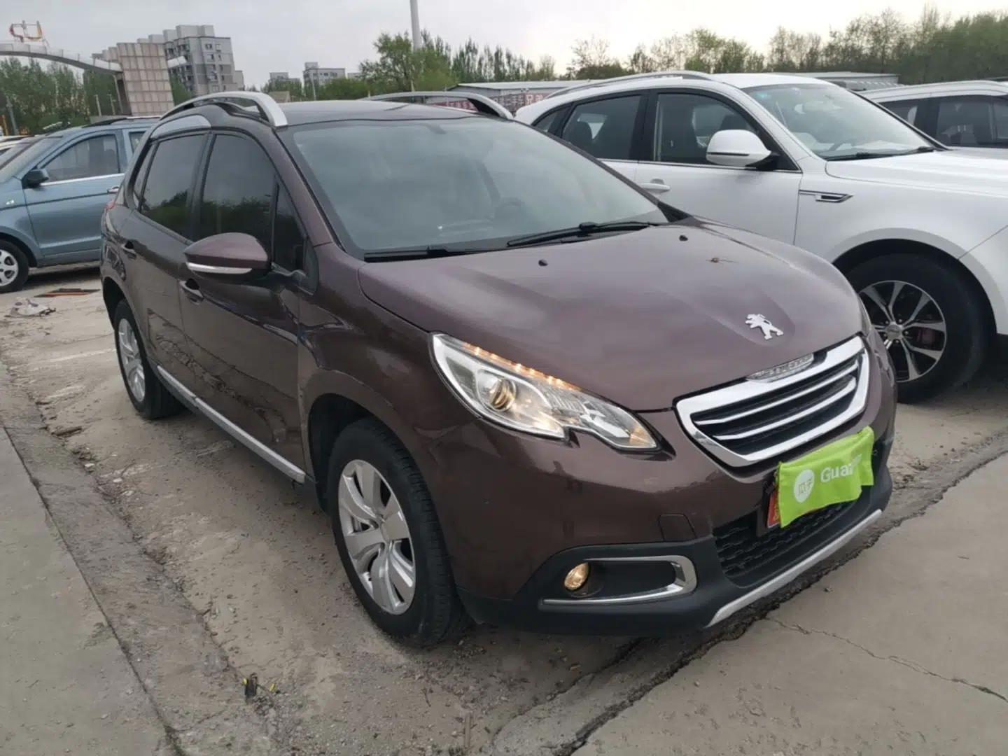 Peugeot 2008 2014 1.6L Automatic Fashion Edition — миниатюра 3