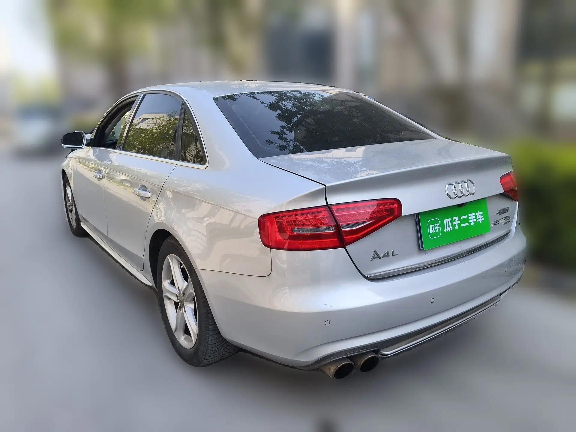 Audi A4L 2015 45 TFSI quattro Individual Sport Edition — миниатюра 4