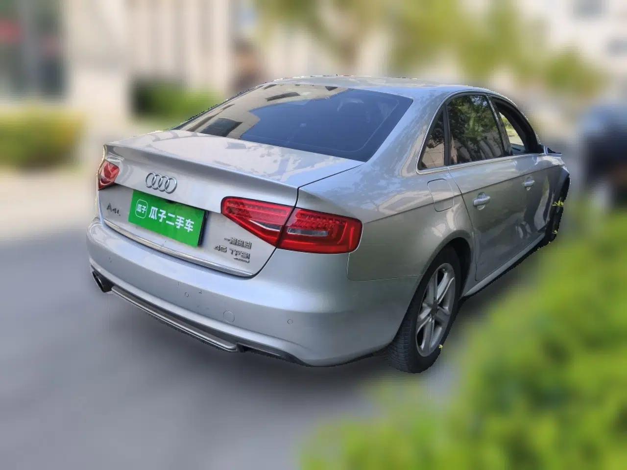 Audi A4L 2015 45 TFSI quattro Individual Sport Edition — миниатюра 6