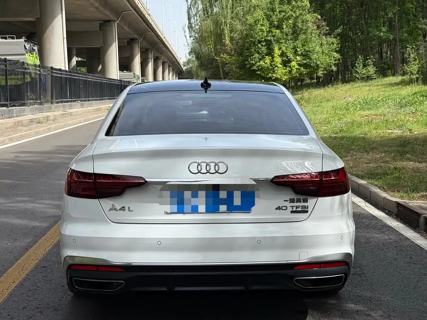 Audi A4L 2020 40 TFSI quattro Luxury Dynamic — миниатюра 2
