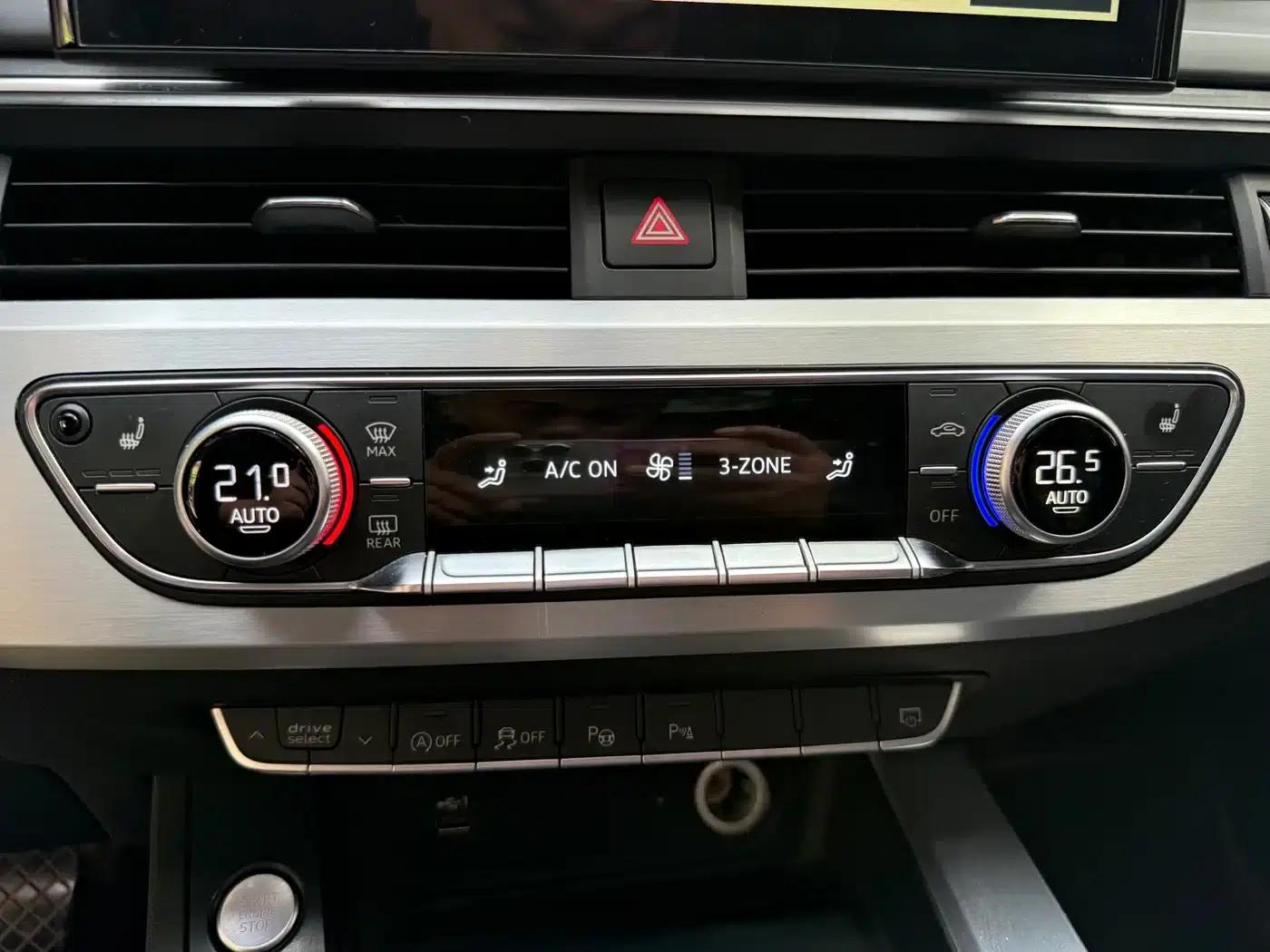 Audi A4L 2020 40 TFSI quattro Luxury Dynamic — миниатюра 11