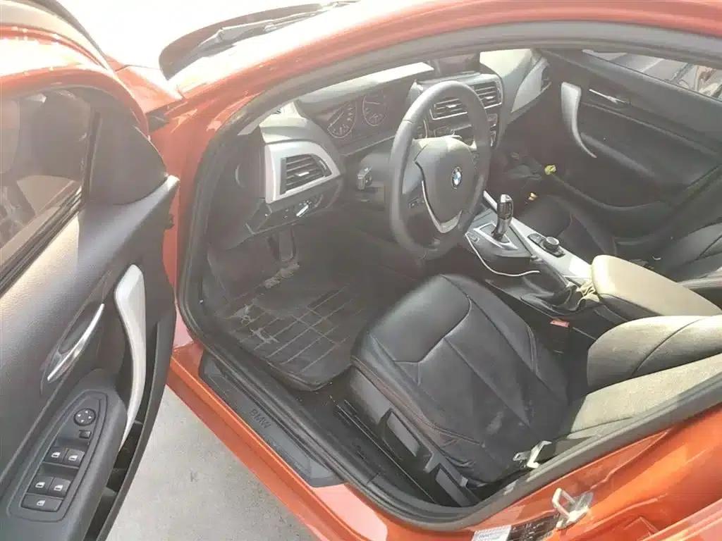 BMW 1 Series (Imported) 2016 118i Leading Edition — миниатюра 16