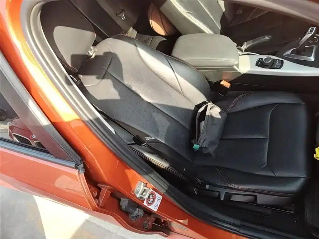 BMW 1 Series (Imported) 2016 118i Leading Edition — миниатюра 25