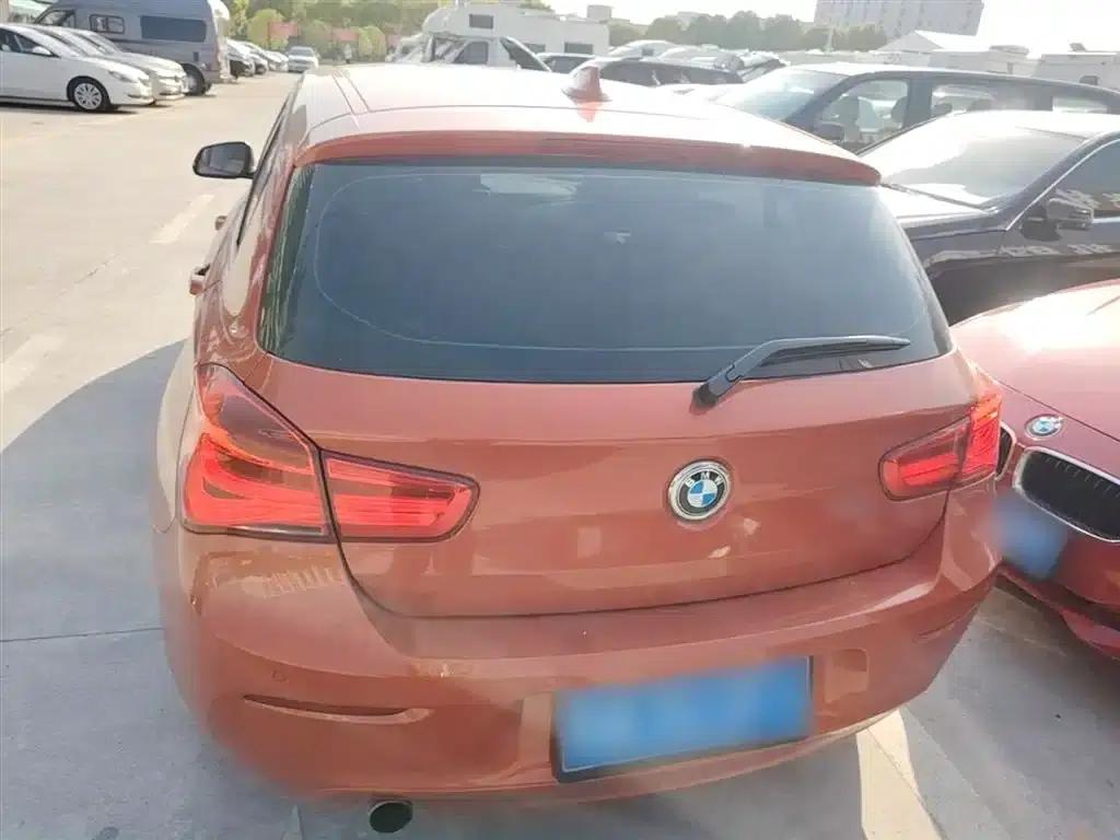 BMW 1 Series (Imported) 2016 118i Leading Edition — миниатюра 6